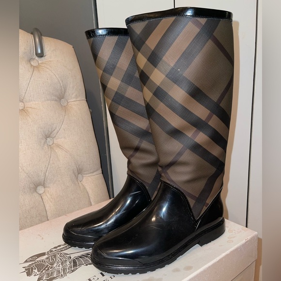 Vintage Authentic Burberry Black Smokecheck Rainboot - Picture 6 of 11